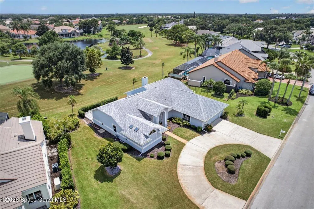 569 Spring Lake Drive Melbourne, FL 32940