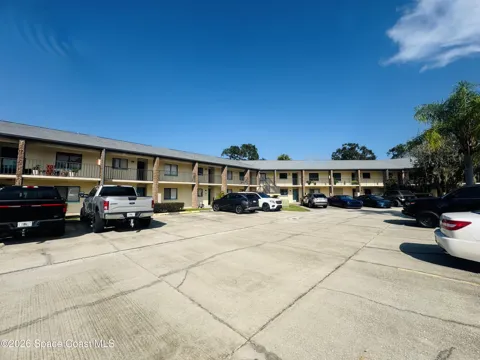 100 Canebreakers Drive #204