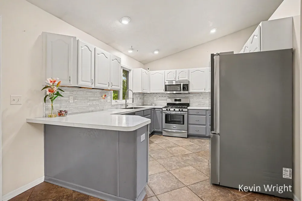 1802 Duchess Court Muskegon, MI 49445