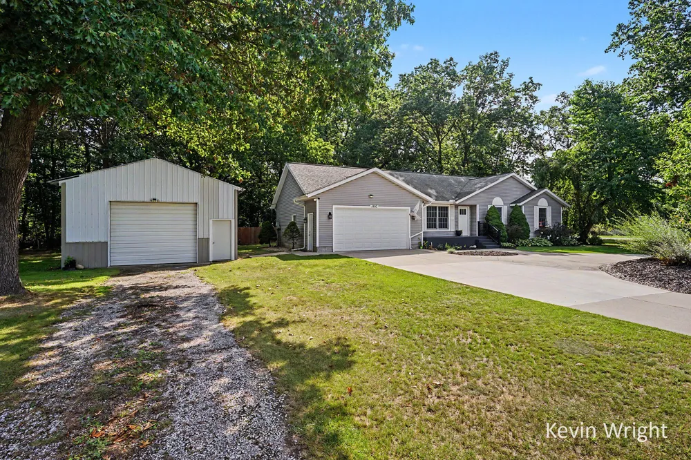 1802 Duchess Court Muskegon, MI 49445