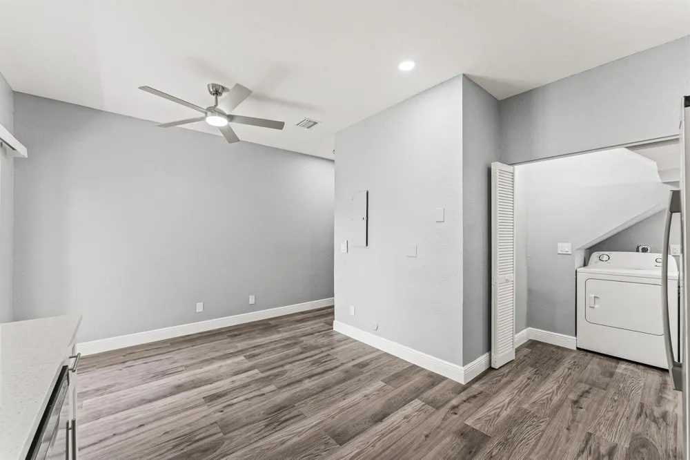 205 S Santa Catalina Circle #205 North Lauderdale, FL 33068
