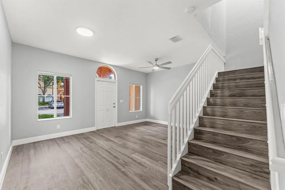 205 S Santa Catalina Circle #205 North Lauderdale, FL 33068