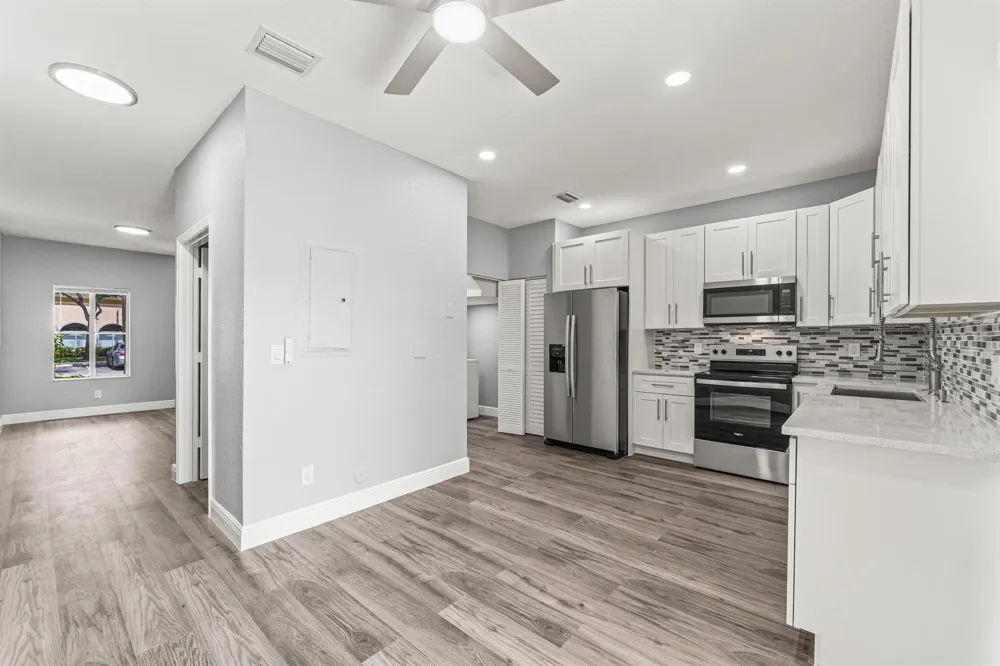 205 S Santa Catalina Circle #205 North Lauderdale, FL 33068