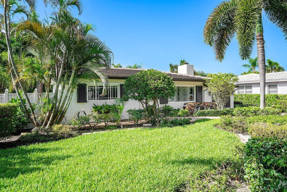 124 Bonnie Briar Lane Delray Beach, FL 33444