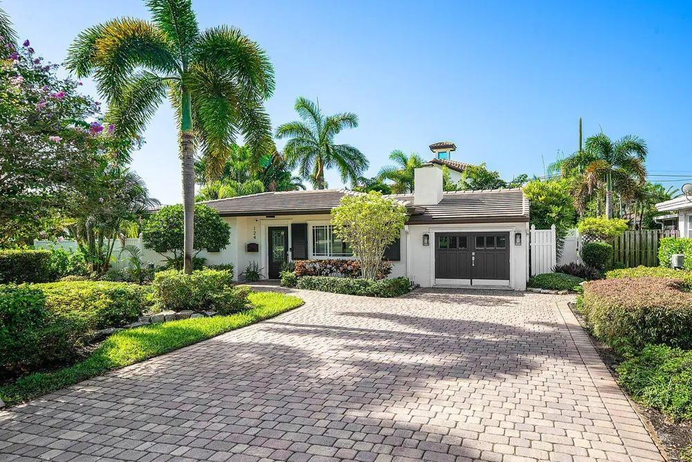 124 Bonnie Briar Lane Delray Beach, FL 33444
