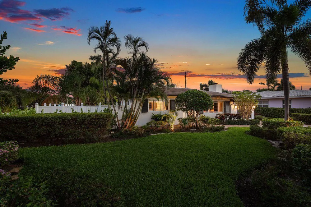 124 Bonnie Briar Lane Delray Beach, FL 33444