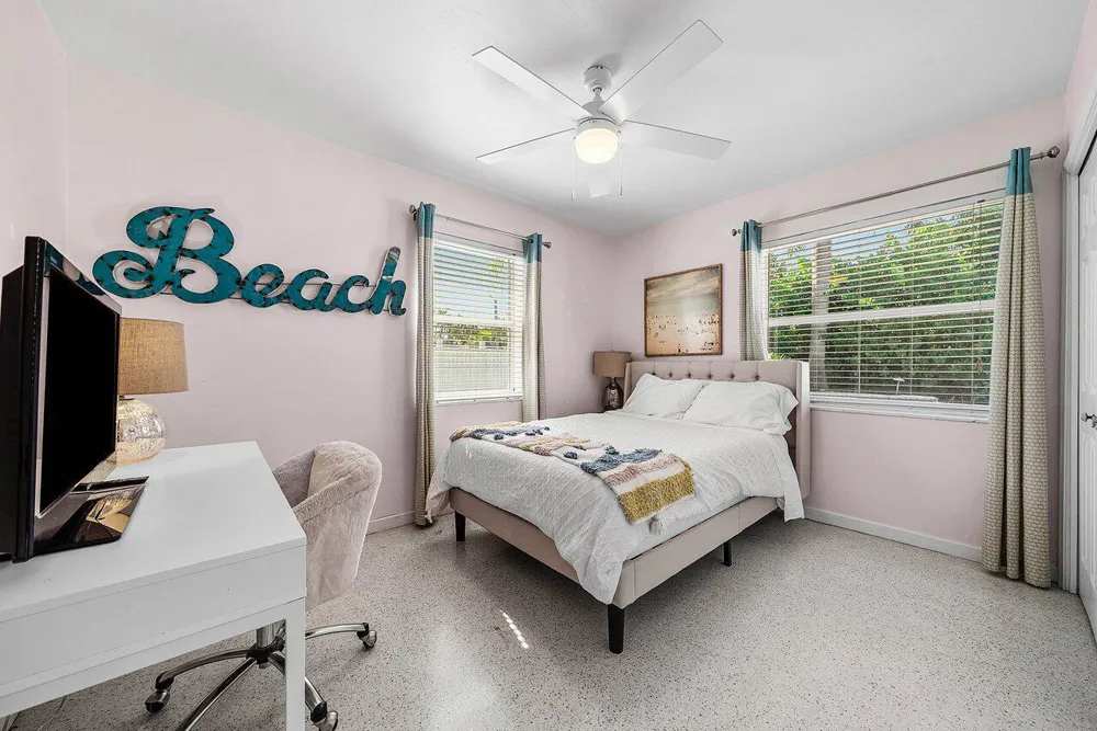 124 Bonnie Briar Lane Delray Beach, FL 33444