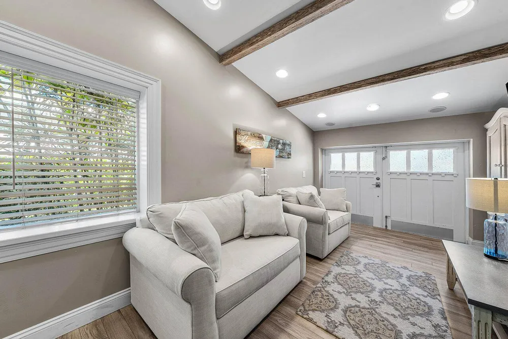 124 Bonnie Briar Lane Delray Beach, FL 33444
