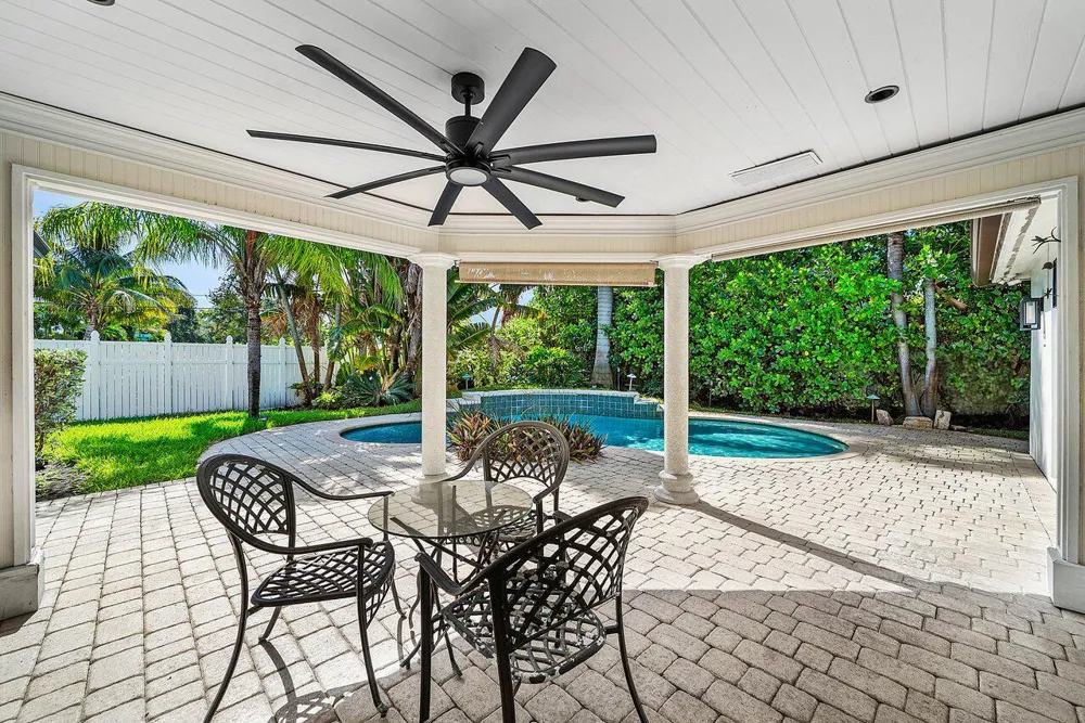 124 Bonnie Briar Lane Delray Beach, FL 33444