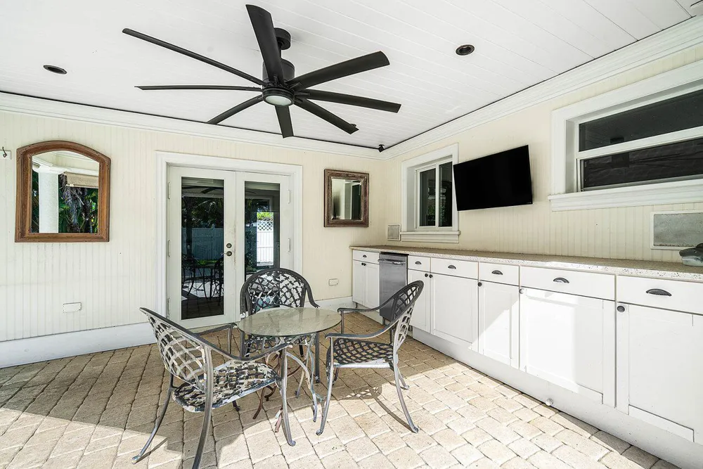 124 Bonnie Briar Lane Delray Beach, FL 33444