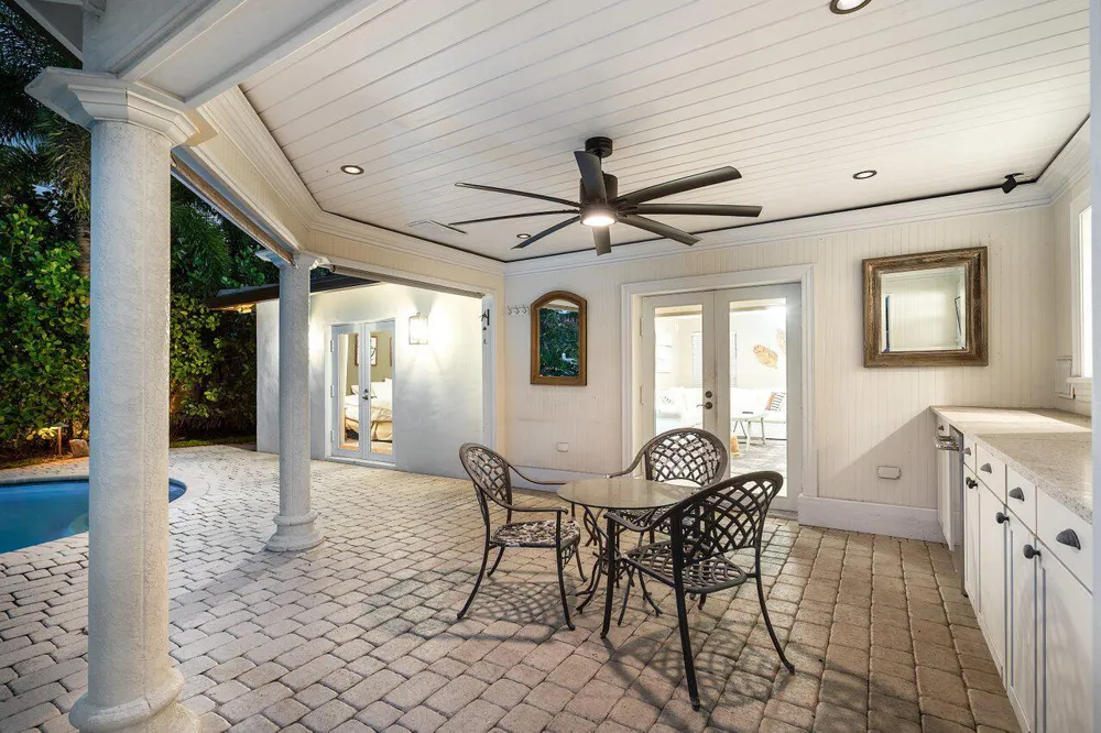 124 Bonnie Briar Lane Delray Beach, FL 33444