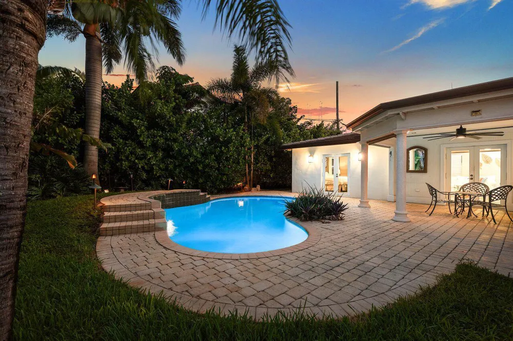 124 Bonnie Briar Lane Delray Beach, FL 33444