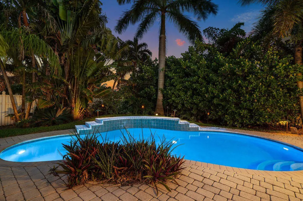 124 Bonnie Briar Lane Delray Beach, FL 33444