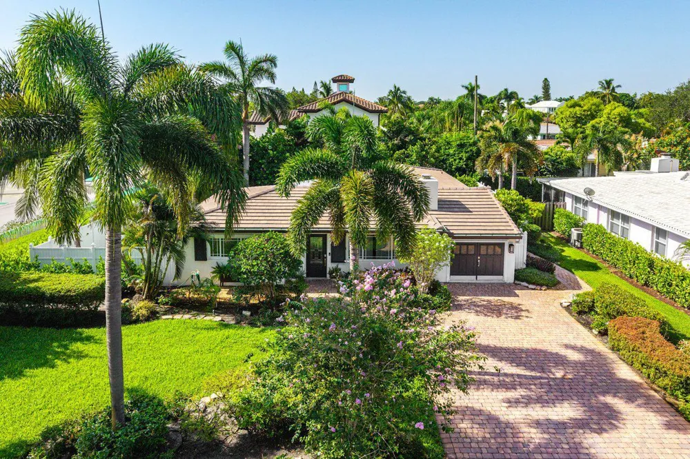124 Bonnie Briar Lane Delray Beach, FL 33444