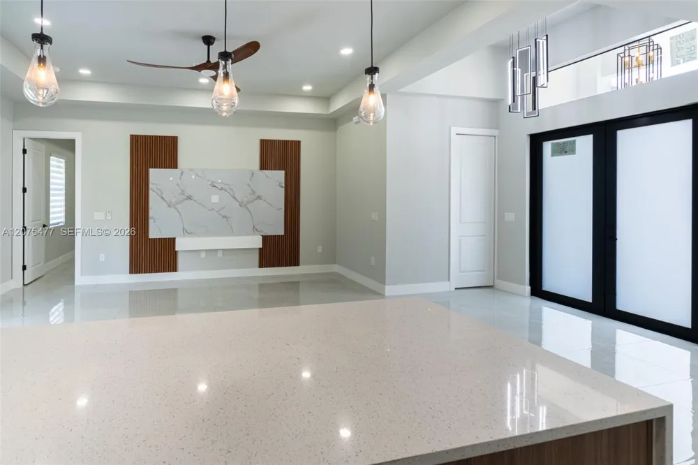 1015 E BAGGET ST Lehigh Acres, FL 33974