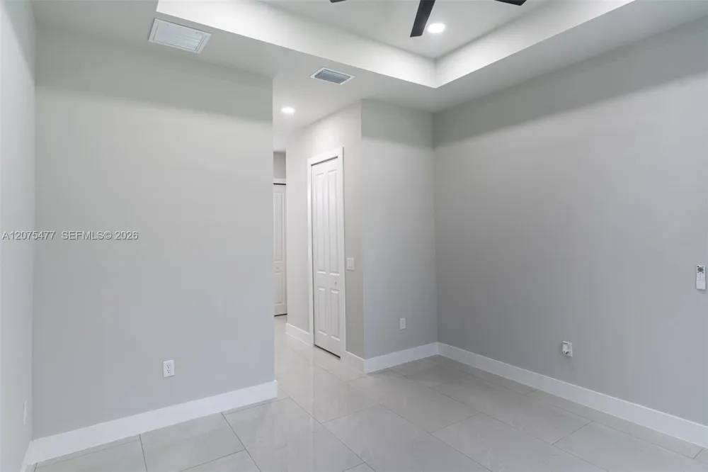 1015 E BAGGET ST Lehigh Acres, FL 33974