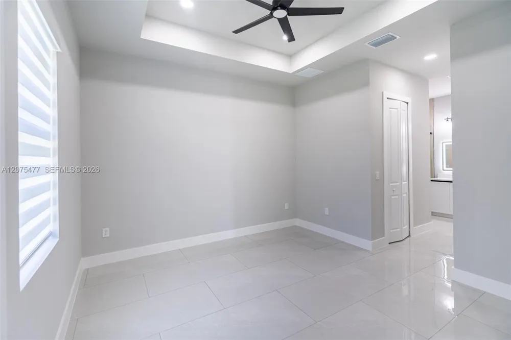 1015 E BAGGET ST Lehigh Acres, FL 33974
