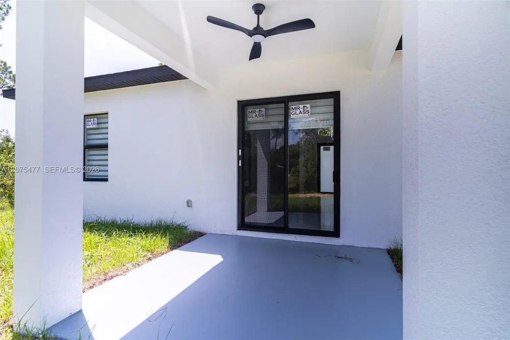 1015 E BAGGET ST Lehigh Acres, FL 33974
