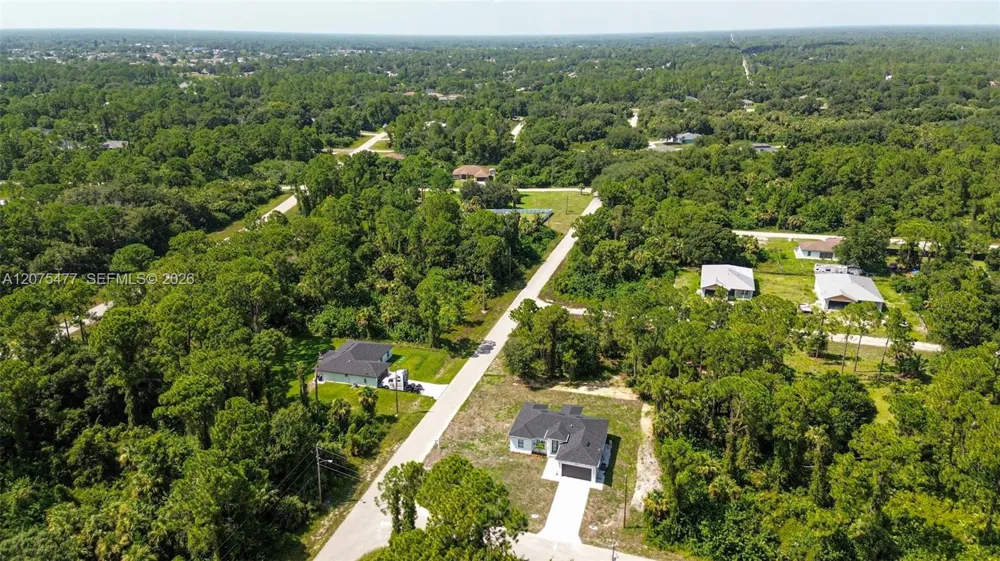 1015 E BAGGET ST Lehigh Acres, FL 33974