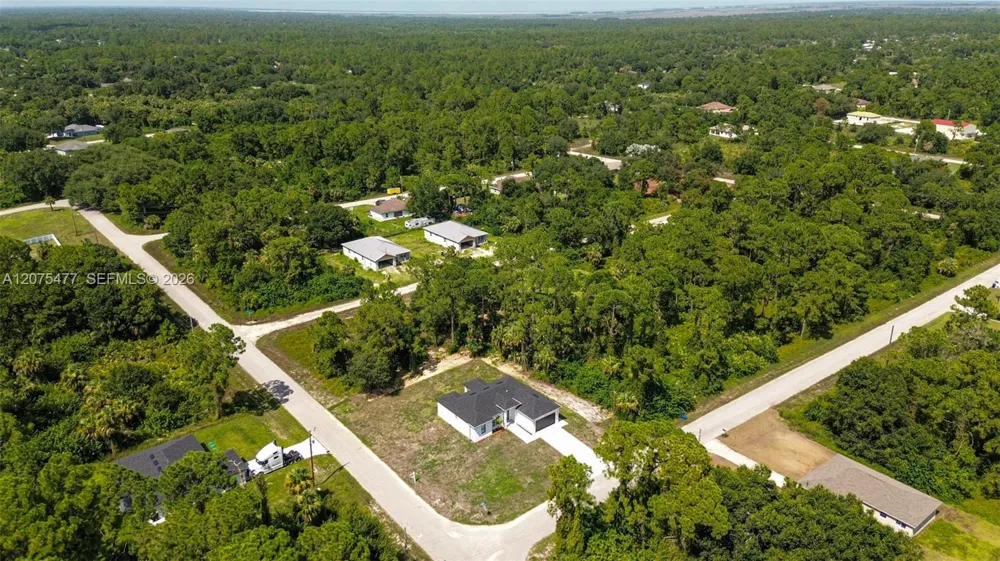 1015 E BAGGET ST Lehigh Acres, FL 33974