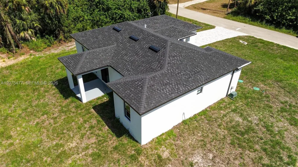 1015 E BAGGET ST Lehigh Acres, FL 33974