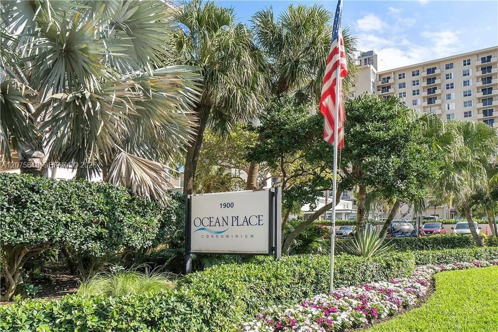 1900 S Ocean Blvd #14L Lauderdale By The Sea, FL 33062