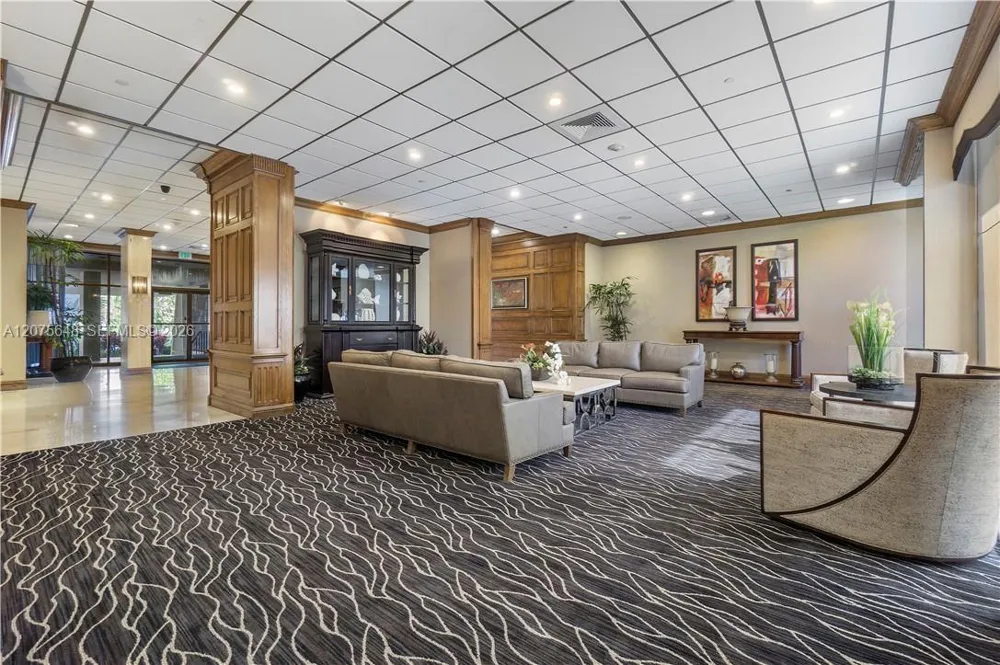 1900 S Ocean Blvd #14L Lauderdale By The Sea, FL 33062