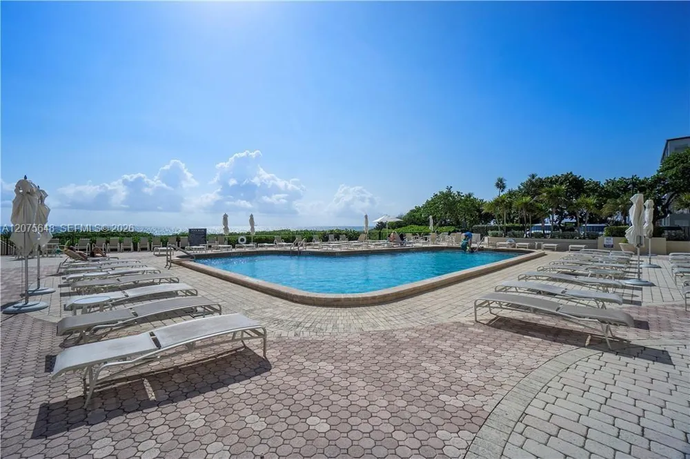 1900 S Ocean Blvd #14L Lauderdale By The Sea, FL 33062