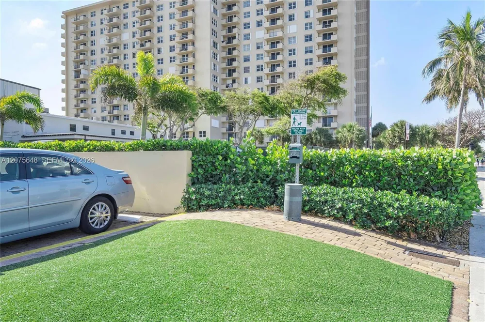 1900 S Ocean Blvd #14L Lauderdale By The Sea, FL 33062