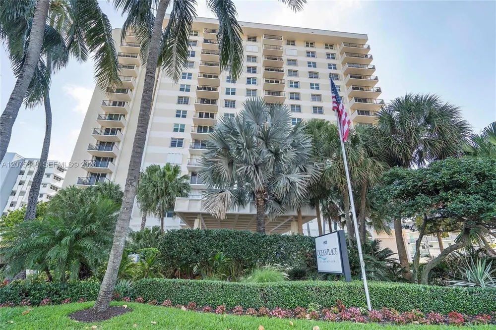 1900 S Ocean Blvd #14L Lauderdale By The Sea, FL 33062