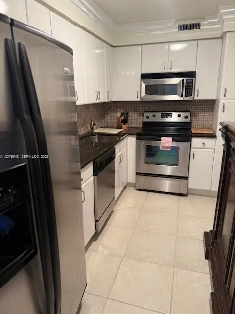1900 S Ocean Blvd #14L Lauderdale By The Sea, FL 33062
