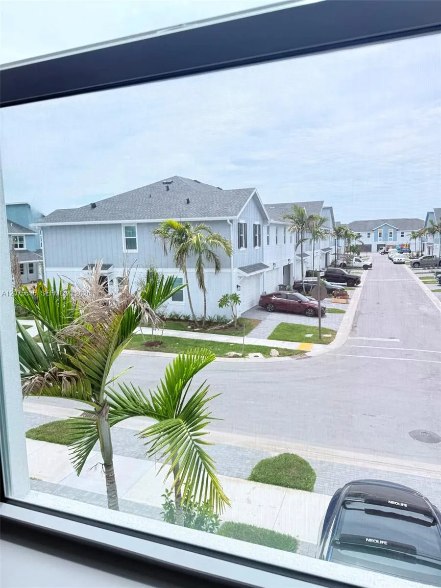 Address Not Shown Westlake, FL 33470