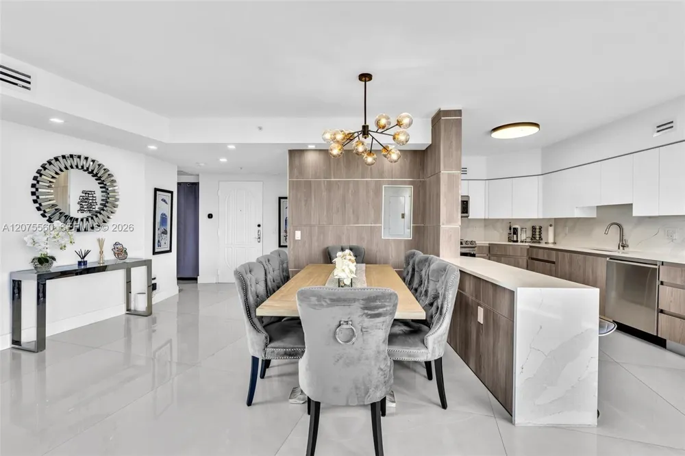 3370 Hidden Bay Dr #815 Aventura, FL 33180