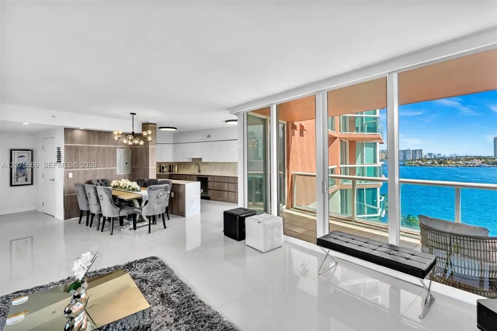 3370 Hidden Bay Dr #815 Aventura, FL 33180