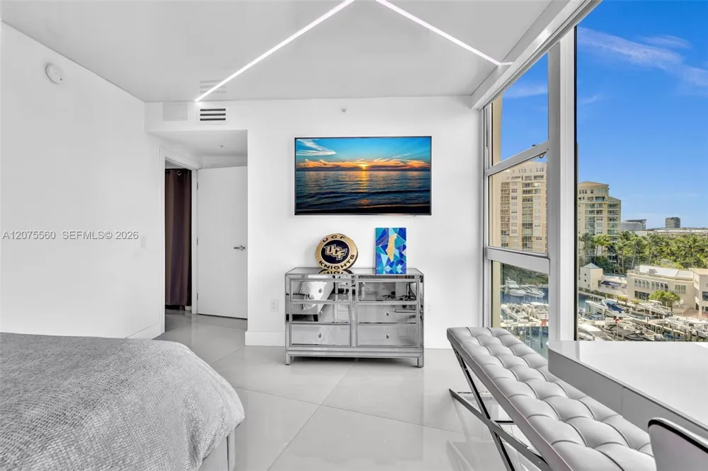 3370 Hidden Bay Dr #815 Aventura, FL 33180