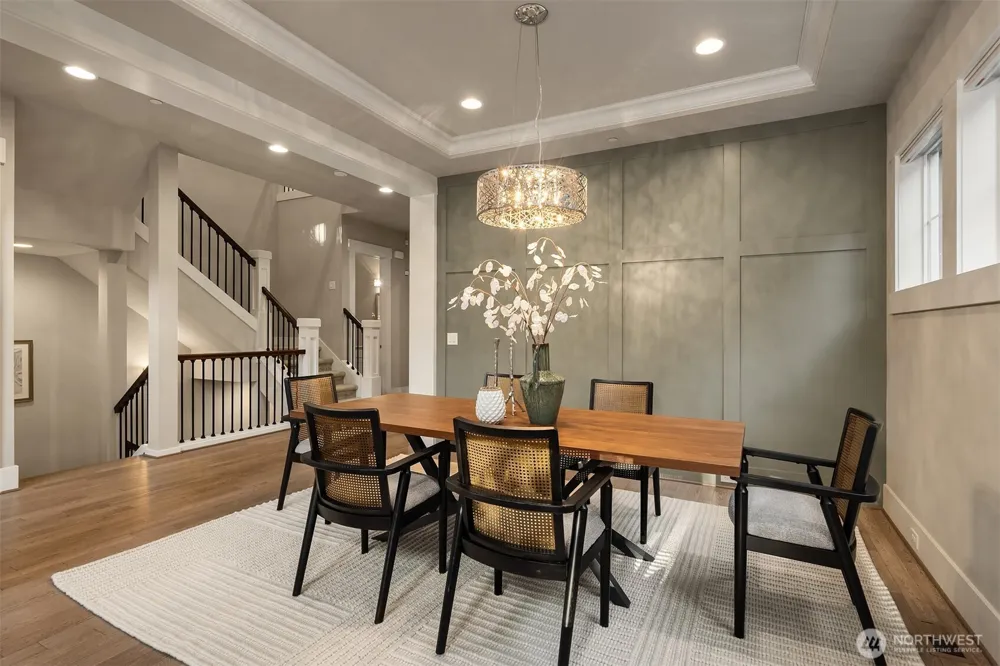 2227 77th Avenue SE Mercer Island, WA 98040