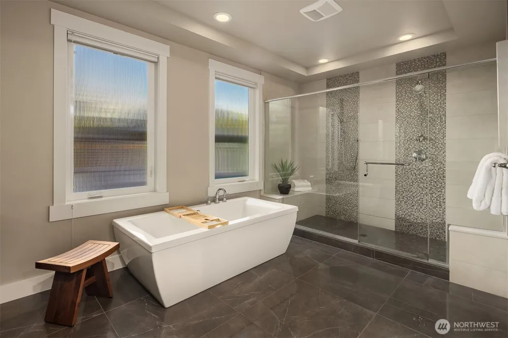 2227 77th Avenue SE Mercer Island, WA 98040