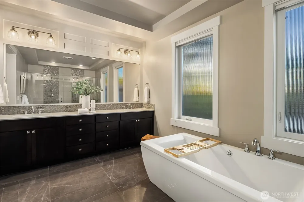 2227 77th Avenue SE Mercer Island, WA 98040