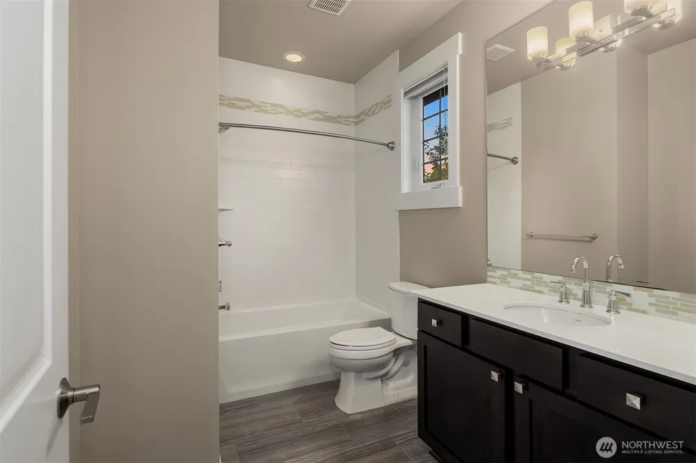 2227 77th Avenue SE Mercer Island, WA 98040