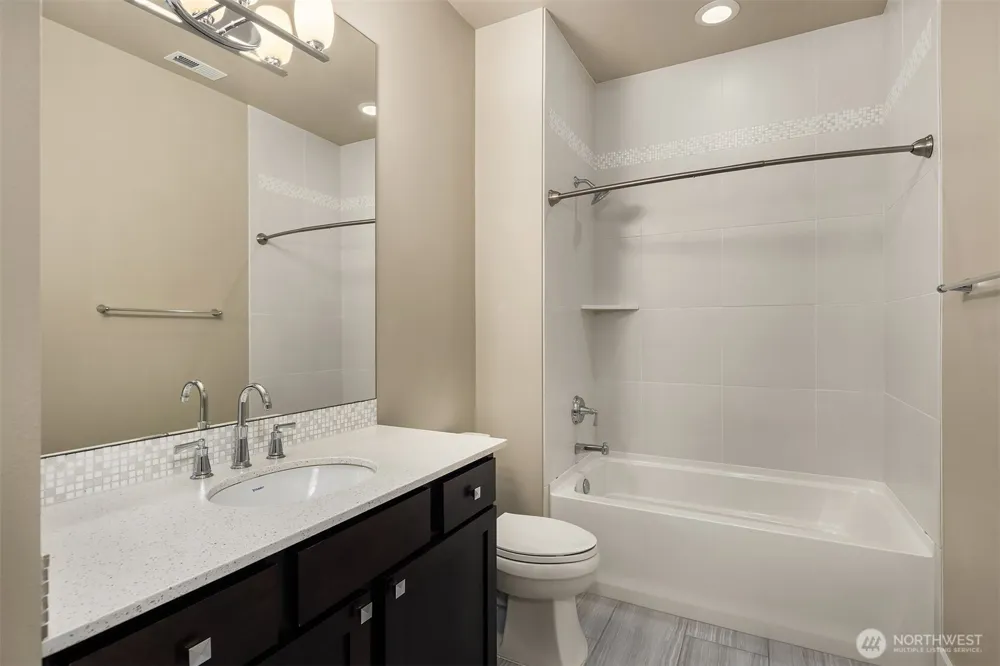 2227 77th Avenue SE Mercer Island, WA 98040