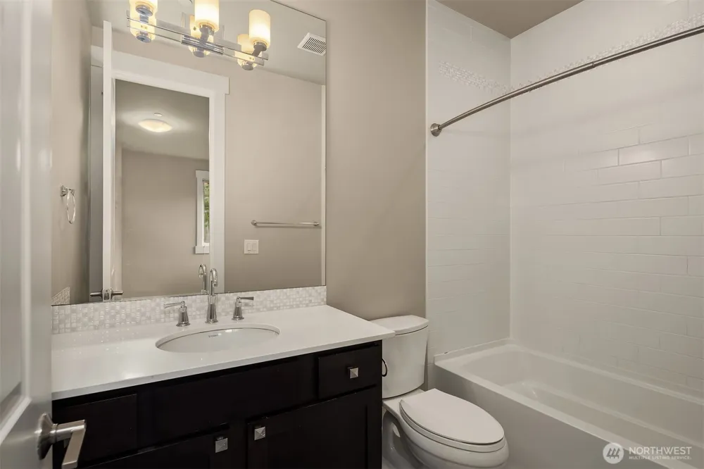 2227 77th Avenue SE Mercer Island, WA 98040