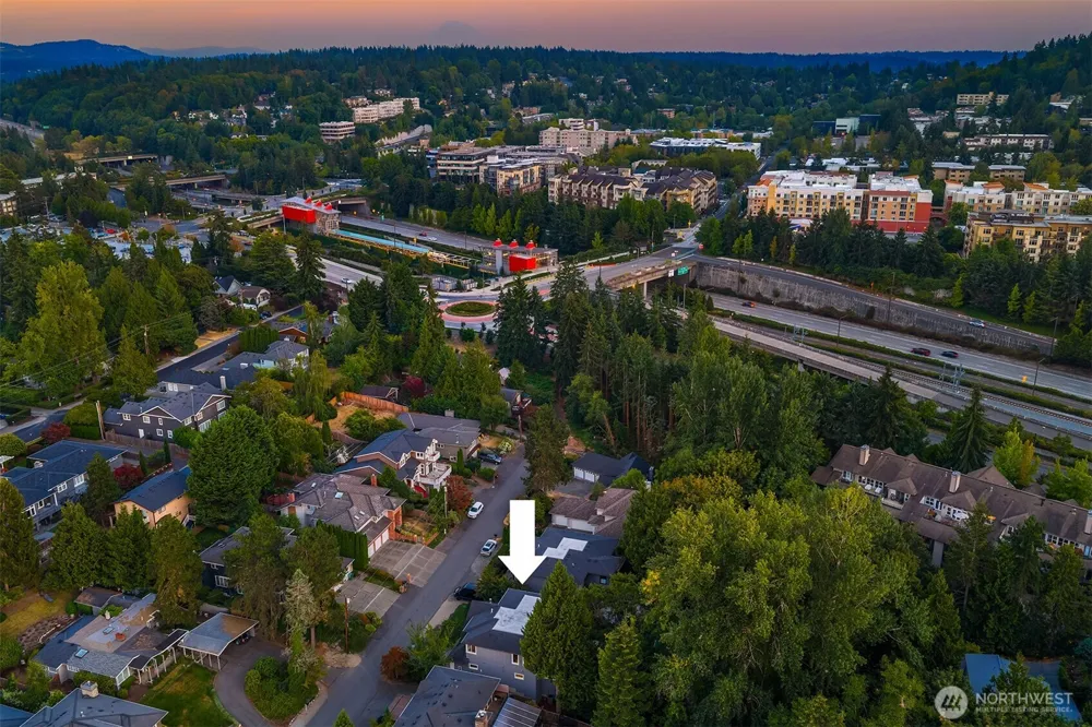 2227 77th Avenue SE Mercer Island, WA 98040
