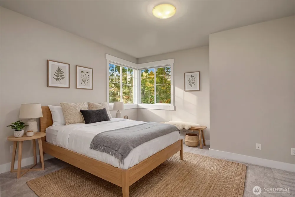 2227 77th Avenue SE Mercer Island, WA 98040