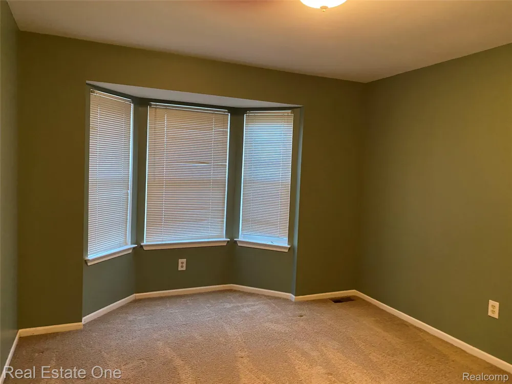 600 Sutten Drive Canton Charter Township, MI 48188