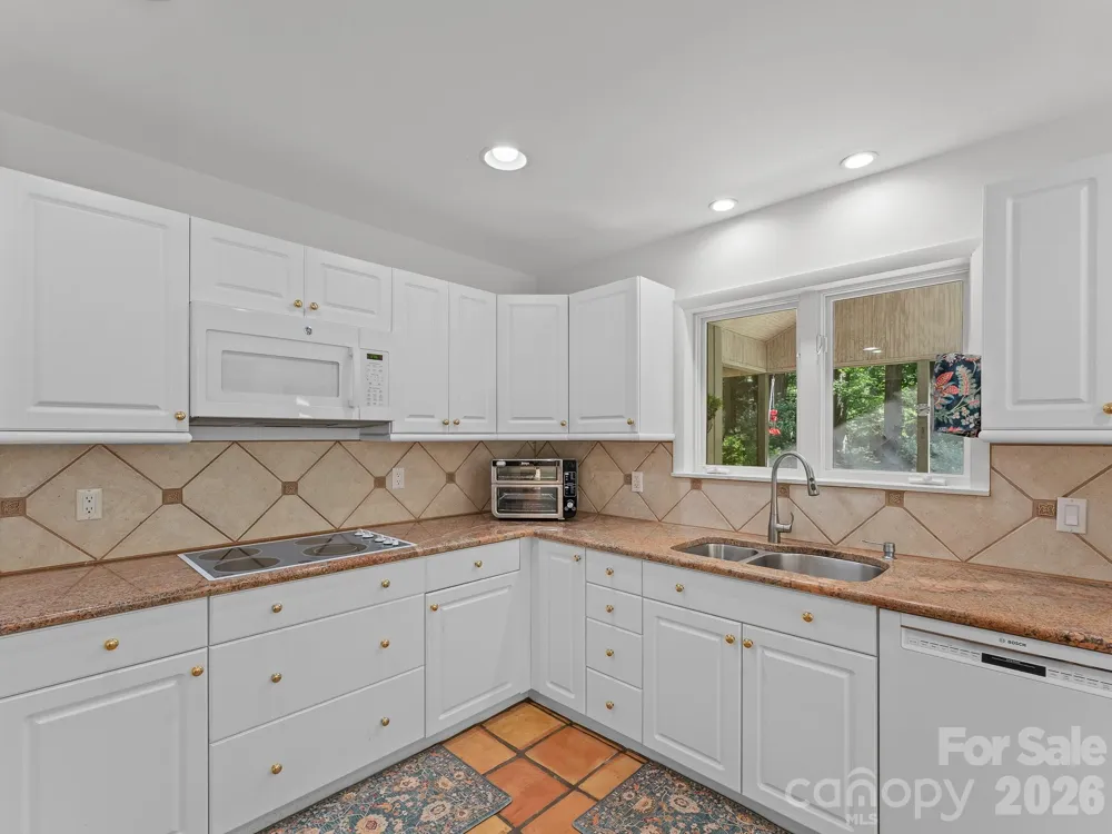 5 Jackson Grove S Landrum, SC 29356