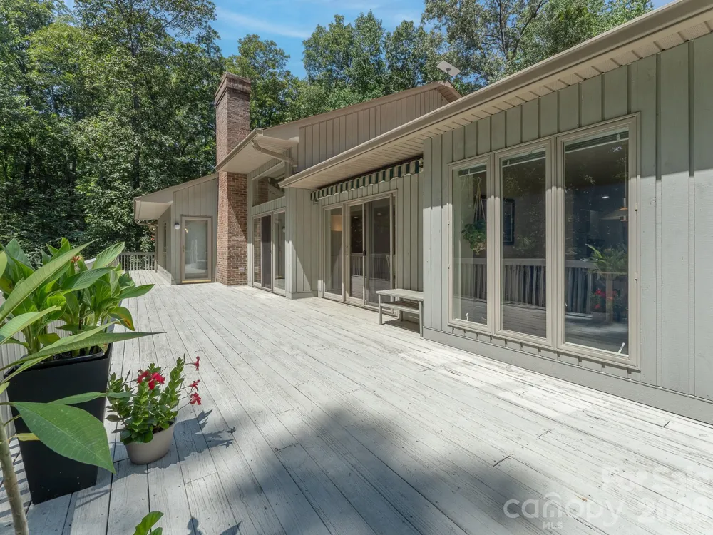 5 Jackson Grove S Landrum, SC 29356