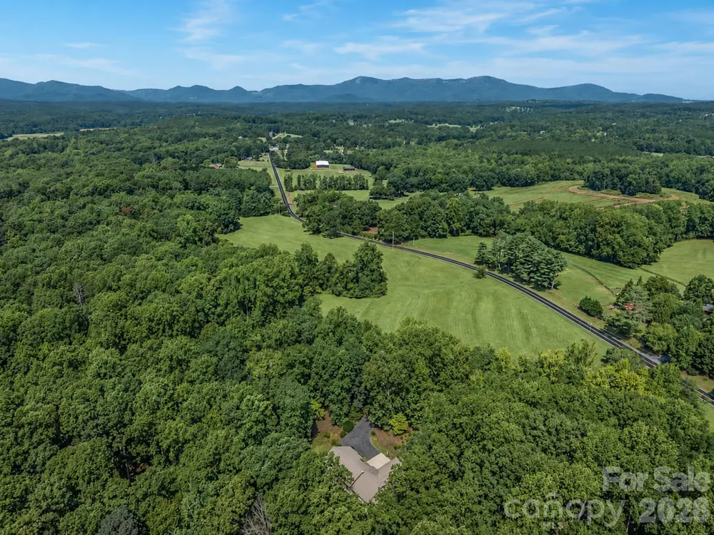 5 Jackson Grove S Landrum, SC 29356