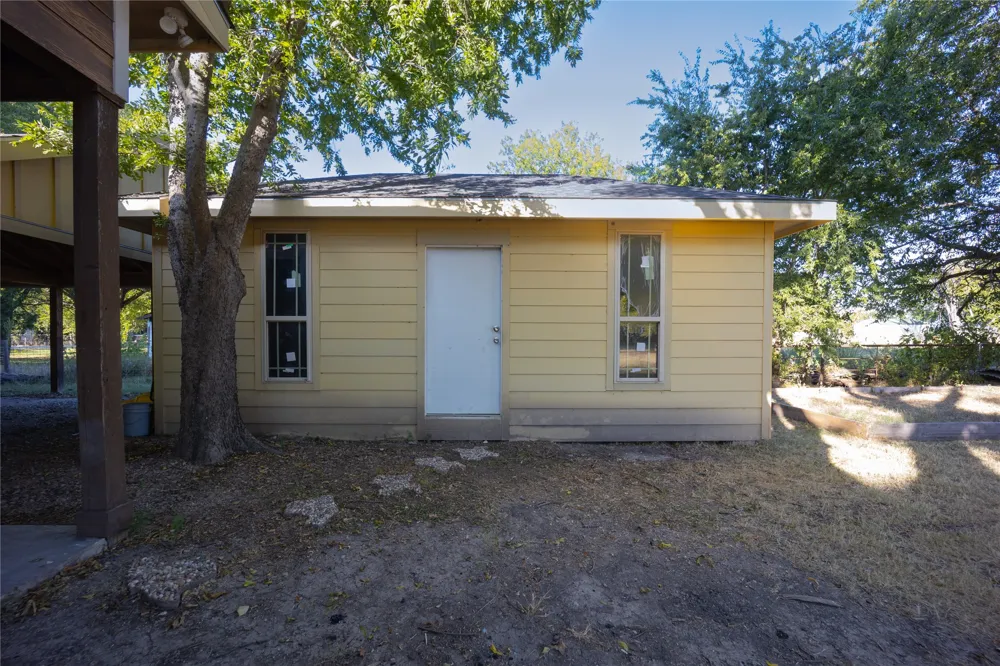 5004 Fm 3041 Corsicana, TX 75109