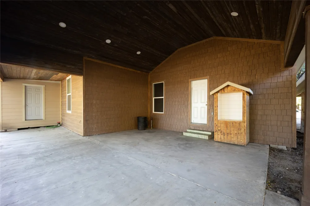 5004 Fm 3041 Corsicana, TX 75109
