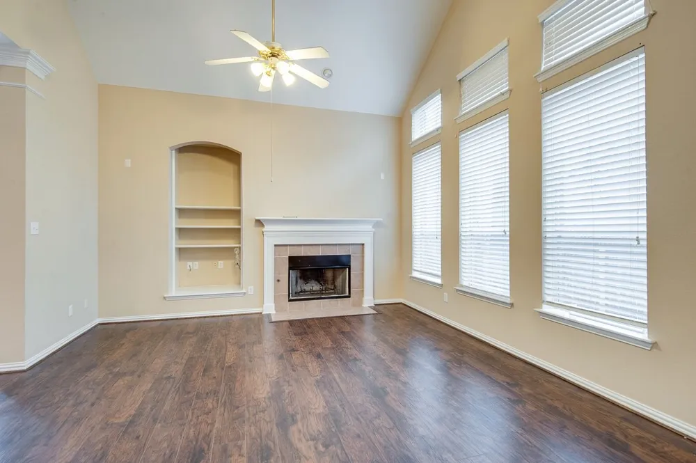 613 Caribou Way Euless, TX 76039